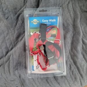 PetSafe Easy Walk No-Pull Harness – Medium (Red/Black) – New in Box!